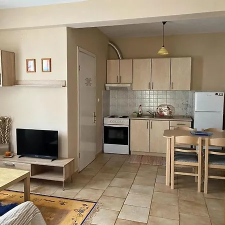 Feels Like Maniákoi